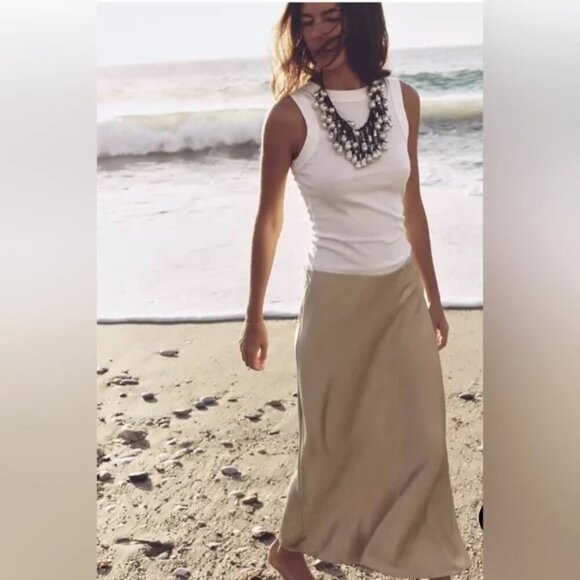 Zara Bias Cut Satin Maxi Skirt Silvery Tan NWT Size Medium - Picture 6 of 13